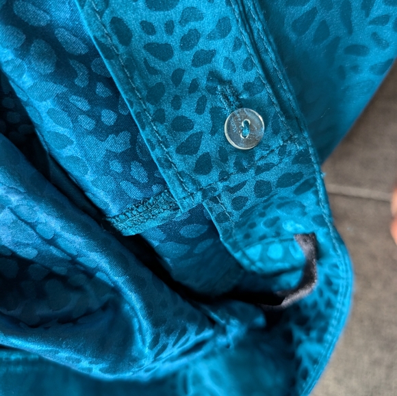 Satan teal wrap skirt (Medium) - Picture 4 of 5